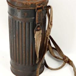 WW2 BO&Icirc;TIER DE MASQUE ANTI - GAZ LUFT NOMINATIF DE 1943 - COMBAT VOSGES 1944