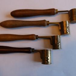 Lot de 4 dosettes &agrave; poudre T et M et &agrave; plomb