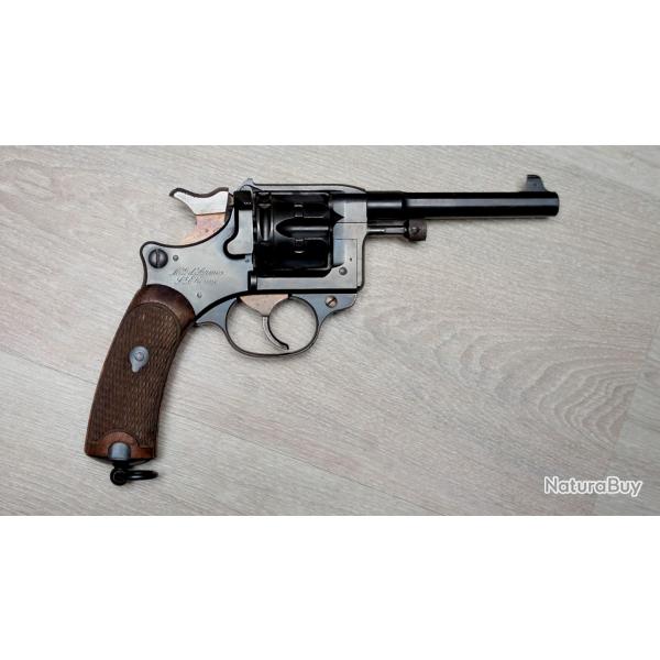 Revolver MAS 1892 calibre 8mm Lebel - SANS R�SERVE