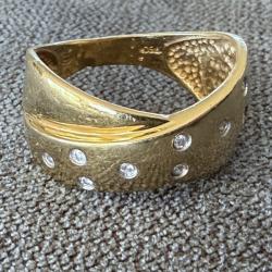 Large anneau or jaune massif 18 carats - diamants - bague - taille 57