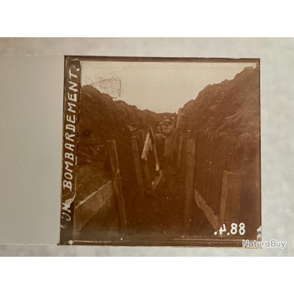 Ancienne plaque st�r�o en verre WW1 Tranch�e apr�s un bombardement