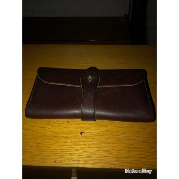 Pochette balles cuir gras tr�s bon �tat