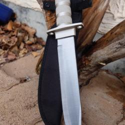 Couteau de Survie Style Aitor Bucanero Lame Acier Inox Manche Aluminium Etui Nylon 000