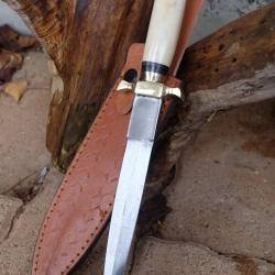 Couteau Dague De Chevalier Lame Carbone 1055 Manche Os Garde Laiton Etui Cuir Fabric Artisanale