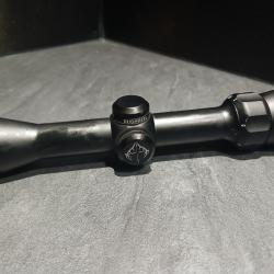 Lunette Bushnell TROPHY, grossissement 1,75-4&times;32, reticule duplex avec cercle