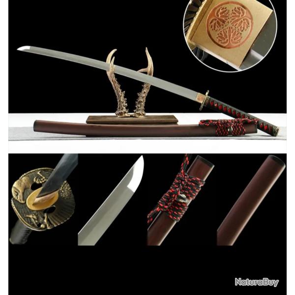 Katana en acier T10  : Esth�tique imp�riale & efficacit� brute