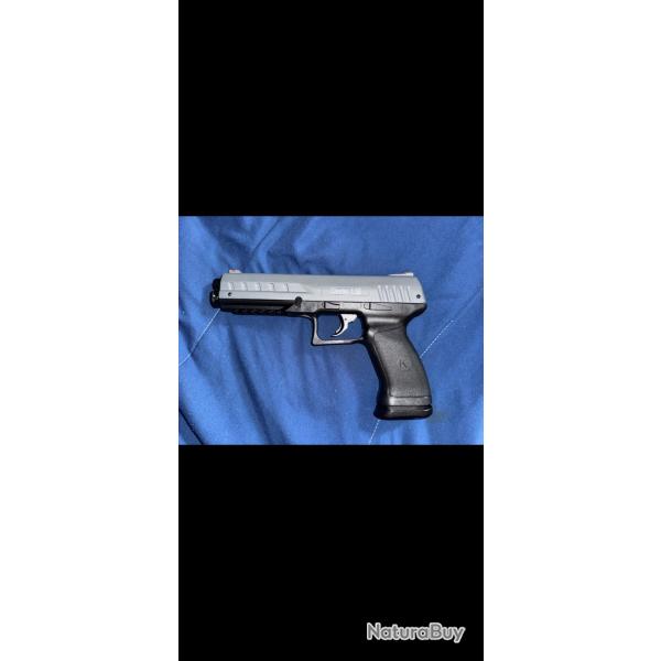 Calibre 50 deux pistolets