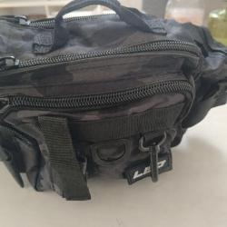 Sac de P&ecirc;che Camouflage - Rangement Leurres et Accessoires