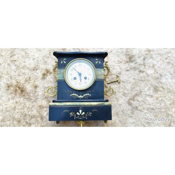 PENDULE DE CHEMIN�E.