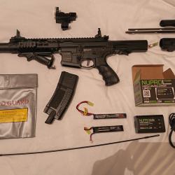 R&eacute;plique Airsoft M4 AEG enti&egrave;rement customis&eacute;e (Facture PRO)