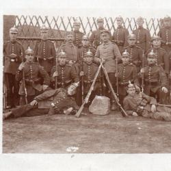 CPA - photo -D'un groupe de soldats allemands- N&deg;7272