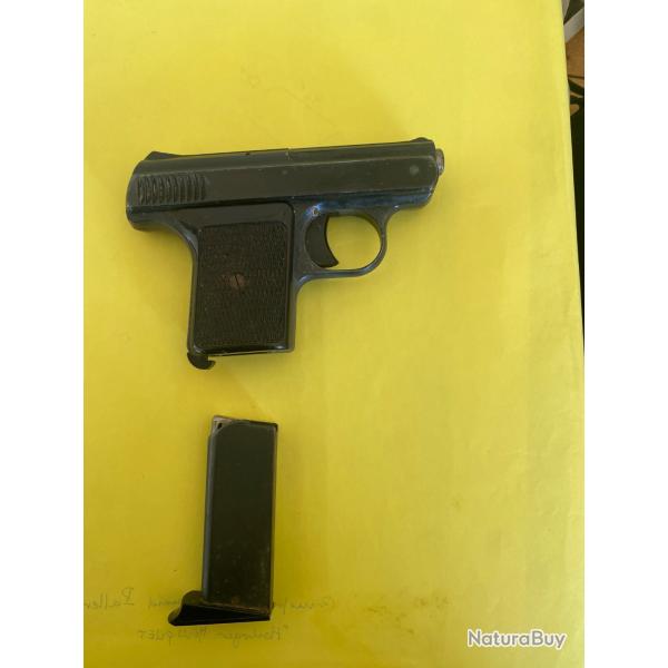 PISTOLET  SM 110 AUTOM PISTOLE, 1973, CALIBRE 8 MM PAK, d'alarme BON FONCTIONNEMENT