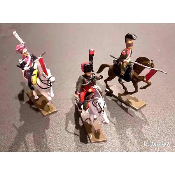 Lot de 15 figurines Cavaliers en plomb, mont�s sur leur Chevaux +bases ��Starlux�� - ann�e 55/70