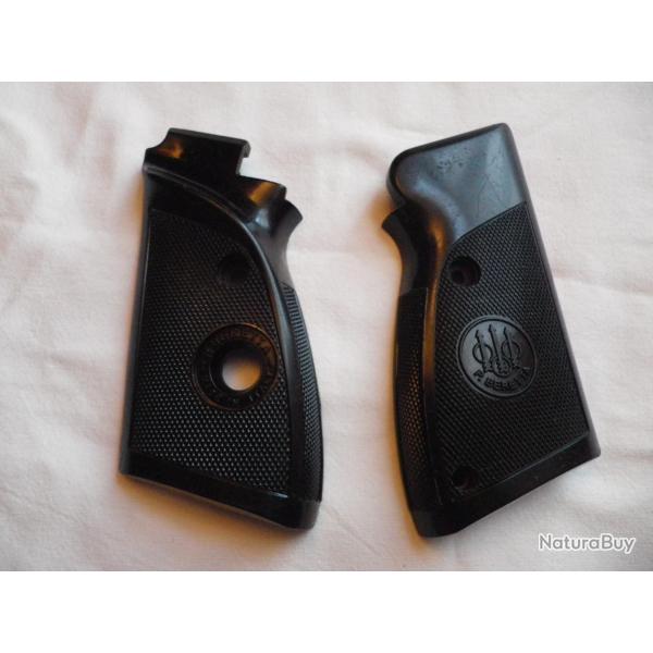 Plaquettes crosse "droitier"  pistolets 22 Lr - BERETTA  - mod�le 76 / 74 -