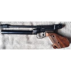 Pistolet de comp&eacute;tition FEINWERKBAU C10 droitier au CO2 cal. 4.5mm