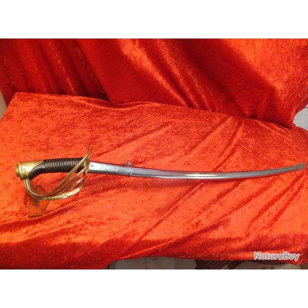 Sabre Officier mod�le Saint Cyr   Prestigieux sabre mod�le Saint-Cyr,  l'�cole Sp�ciale Militaire