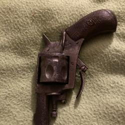 Revolver type bulldog &agrave; r&eacute;parer ou pour pieces