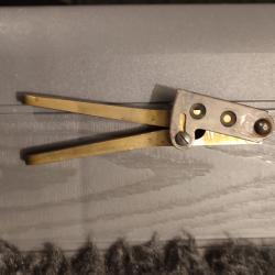 Moule &agrave; balles 44