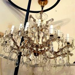 LUSTRE CRISTAL DE BOH&Egrave;ME TCH&Egrave;QUE AVEC SIGNATURE DE MA&Icirc;TRES POUR GRANDE PIECEBien lire les photos