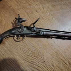 Pistolet &agrave; silex