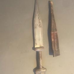 Poignard Touareg authentique d&eacute;but XX &deg; si&egrave;cle (ma r&eacute;f: 672 &sect;&sect; )