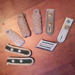 Lot d'&eacute;paulettes d'officier et patte de col Allemandes