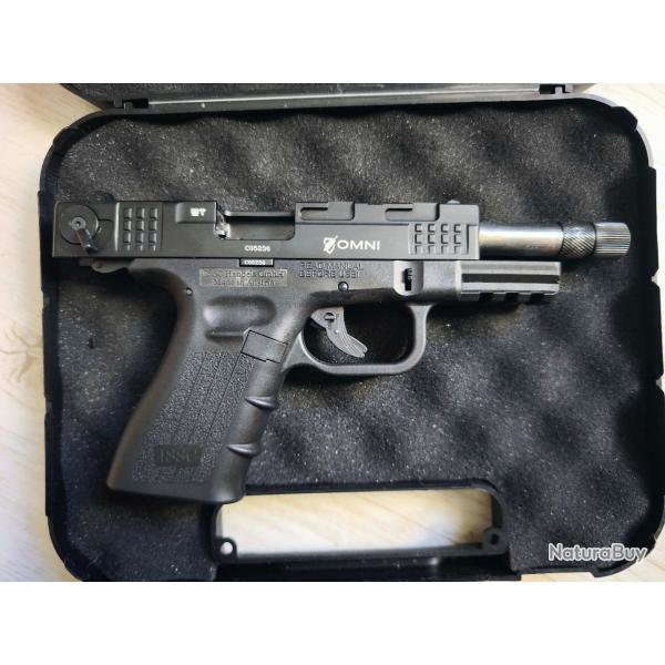 Pistolet ISSC M22 OMNI BLACK CAL. 22LR + Accessoire