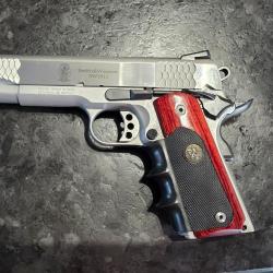 Smith & Wesson 1911 E-Series 45 ACP