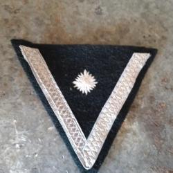 INSIGNE DE BRAS D OBERGEFREITER.MODELE FOND NOIR