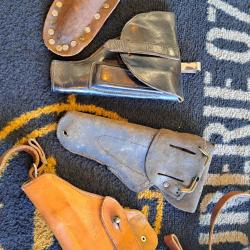 &Eacute;tuis en cuir pour arme de poing - Lot de 4