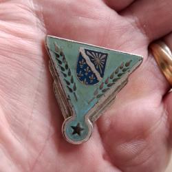 INSIGNE BA 217 BRETIGNY ( DRAGO - A 1127 )