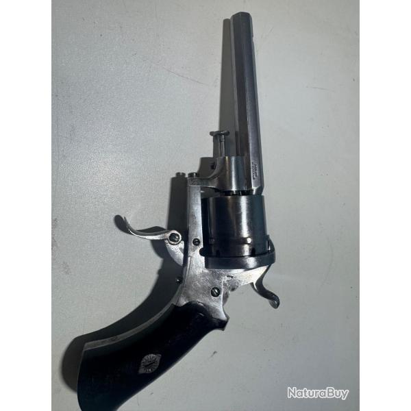 Revolver 9mm � broche