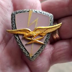 INSIGNE CENTRE RELAI AUTOMATIQUE TELEGRAPHIQUE 20 / 804