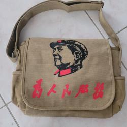 Tr&egrave;s belle musette militaire de l'arm&eacute;e Chinoise