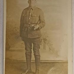 Carte photo soldat Anglais tenue sortie guerre 14/18 WW1