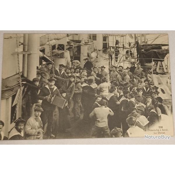 Carte postal soldat marin � bord guerre 14/18 WW1