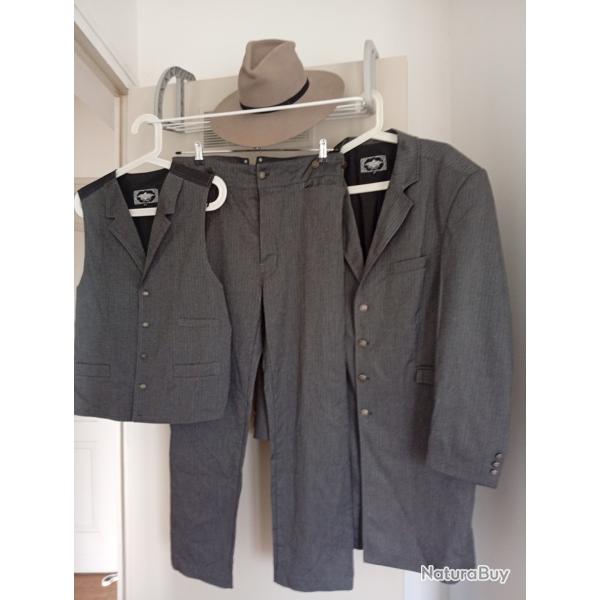 Costume reconstitution western redingote