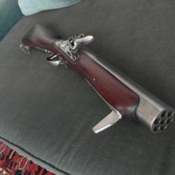 Tr&egrave;s rare fusil de salve de marine &agrave; silex &agrave; 7coups vers 1780