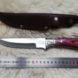 Couteau de chasse avec &eacute;tui en cuir