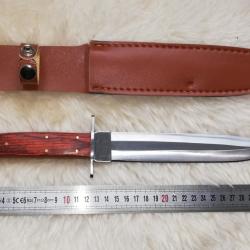 Dague de chasse type Bowie avec &eacute;tui en cuir