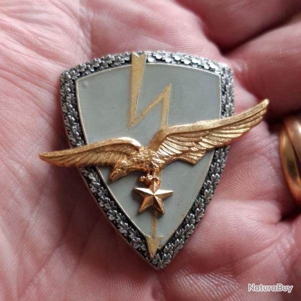 INSIGNE CENTRE TRANSMISSIONS DE L'AIR 90 / 942 LYON