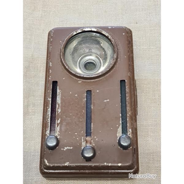 Tr�s belle lampe de poche WW2 originale