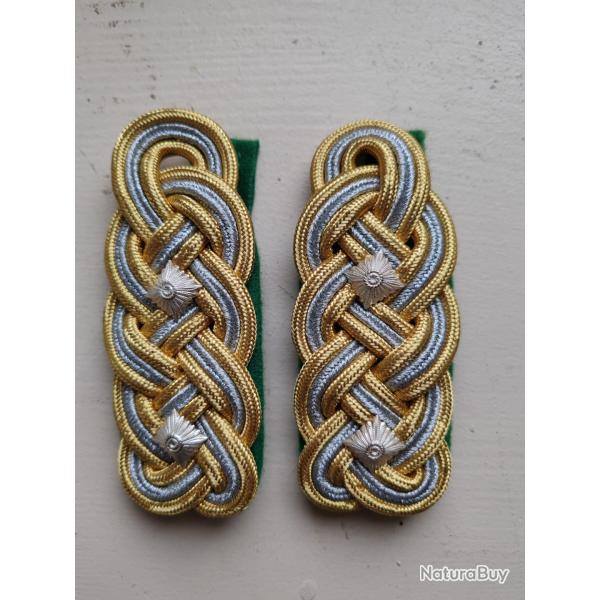 PAIRE DE PATTES D �PAULE DE  GENERAL D INFANTERIE  DE LA POLICE DE S�CURIT�