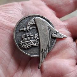 INSIGNE ECOLE DE L' AIR SALON DE PROVENCE ( PREMIER MODELE )