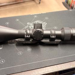 ZEISS V4 3-12X56 AVEC MONTAGE NOMAD