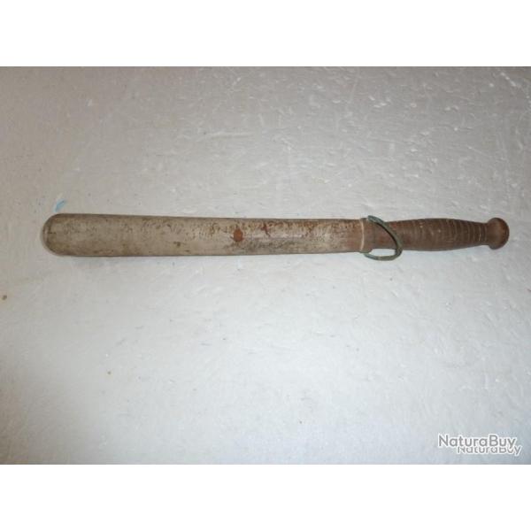 belle matraque de police ou militaire vintage en bois des ann�es 20-40, rare!