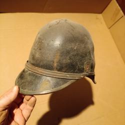 Ancien casque de pompier