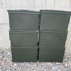 6 caisses munition m&eacute;tal (vides)