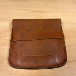 Etuis en cuir vintage pour munition diff&eacute;rent calibres. N6