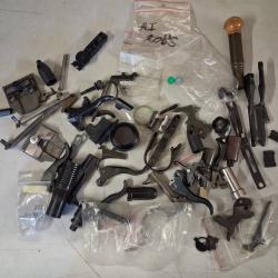 Lot pi&egrave;ces armurerie